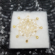 Load image into Gallery viewer, Star Snowflake Brooch