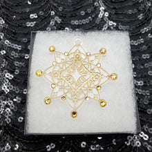 Load image into Gallery viewer, Star Snowflake Brooch
